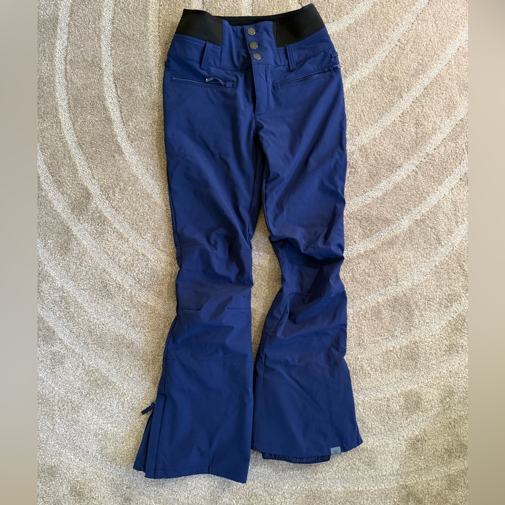 Roxy Women’s High Rise Ski Pants: Lightly Used